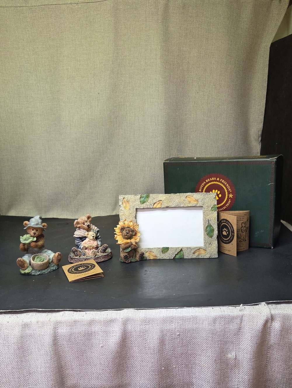 Boyds Bears And Yesteryear Bears Frame And Figures‎